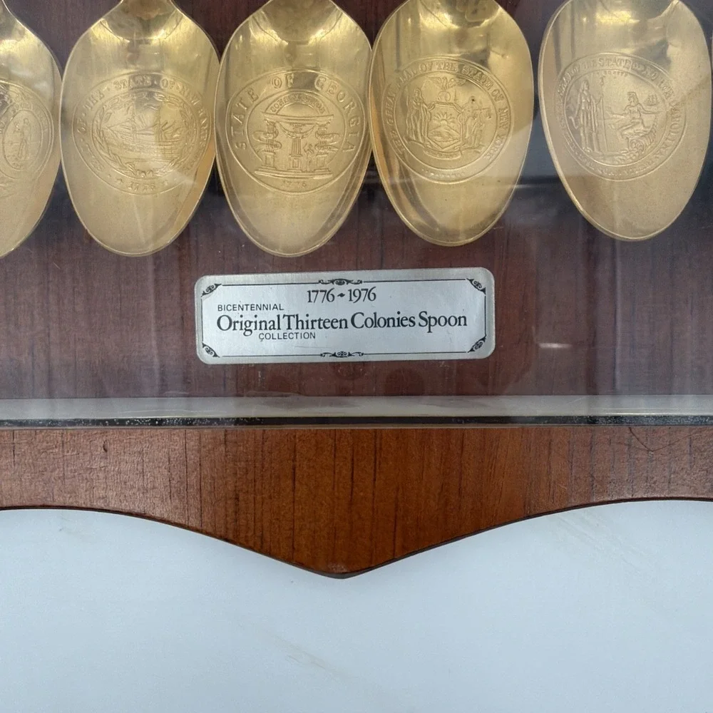 Vintage 1976 Bicentennial 13 Colonies Spoon Set Gold Electroplate Display Case